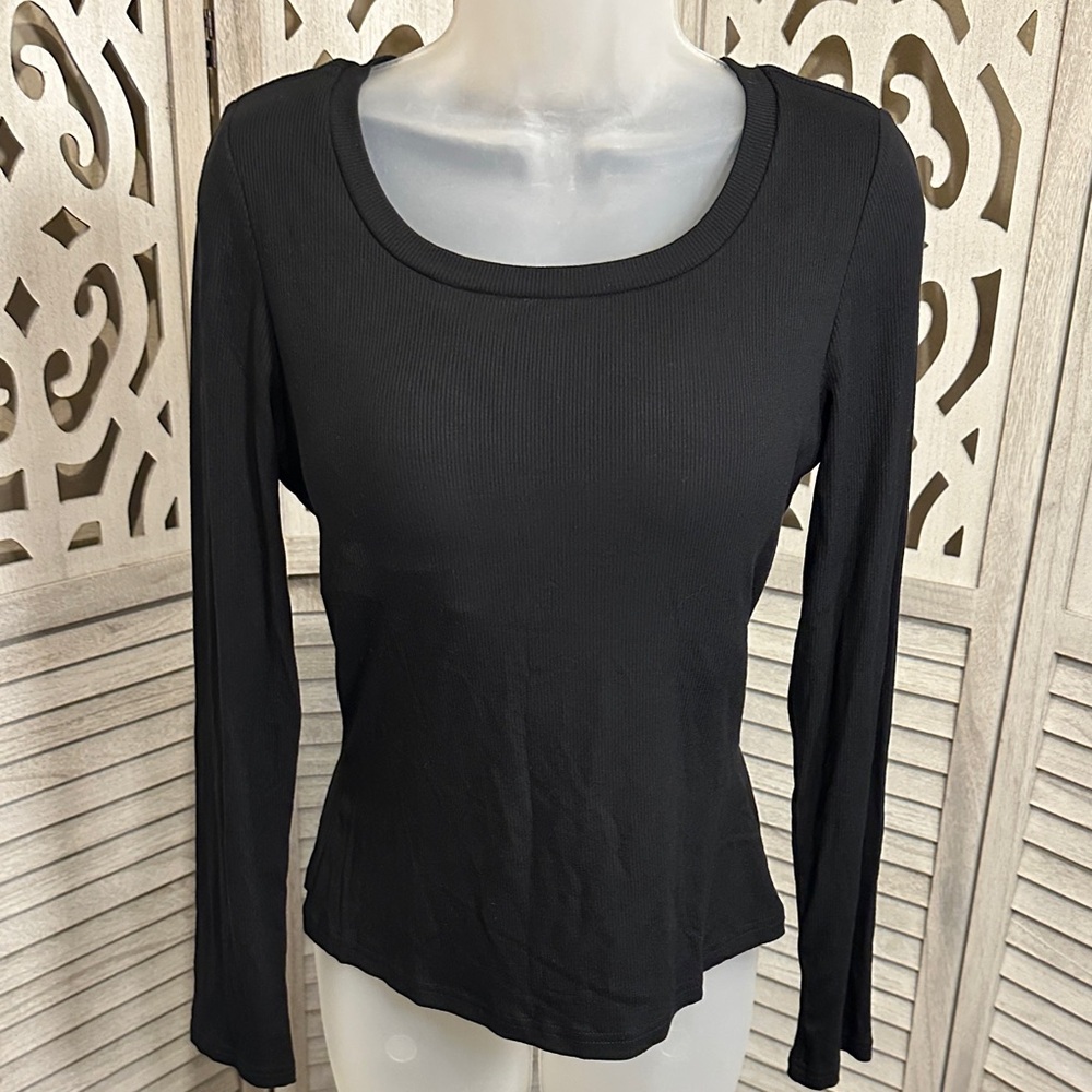 ChicMe Black Ribbed Long Sleeve size L